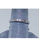 18k White Gold Ring With Beautiful White Gold Heart Accent On Both Sides Of Band - $210.16