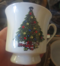 4 Christmas Tree Cups by Sea Gull Fine China Jian Shiang White with Gold Rim - £11.00 GBP
