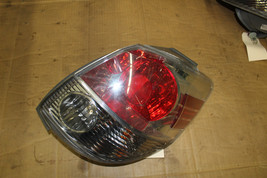 2004-2007 TOYOTA MATRIX PASSENGER SIDE RIGHT TAIL LIGHT  R1059 image 11
