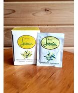 Vintage 1970 Avon Jasmin Kwickettes Cleansing Towelettes Brand New 14 Packs - $28.01 CAD