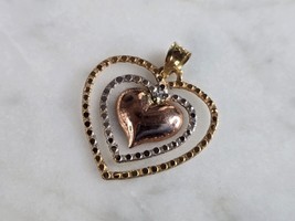 Womens Vintage Estate 10K Tri Colored Gold Heart Pendant 0.5g E7559 - £73.80 GBP