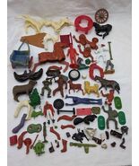 Lot Of (50+) Vintage 1960s Broken Toy Bits And Pieces Soldiers Horse Ani... - $542.67 MXN