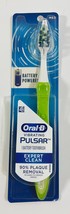 Oral B Pulsar Battery Powered Toothbrush Vibrating Medium Bristles - Green - £7.78 GBP