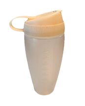 RUBBERMAID #309B 160Z SALAD DRESSING SHAKER W/FLIP TOP LID - $9.49