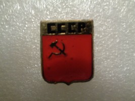 Vintage CCCP USSR flag enamel pin - £11.83 GBP