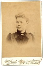 Circa 1880&#39;S Cabinet Card Beautiful Young Woman In Dress J.H. Reed Clinton, Ia - £7.57 GBP