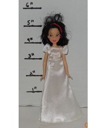 Disney Snow White and the Seven Dwarfs SNOW WHITE 6&quot; doll - $186.44 MXN