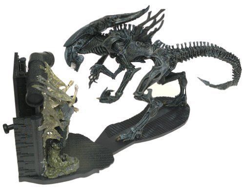 Aliens Queen Box Set  New Sealed HTF Rare Last one in Stock - $294.53