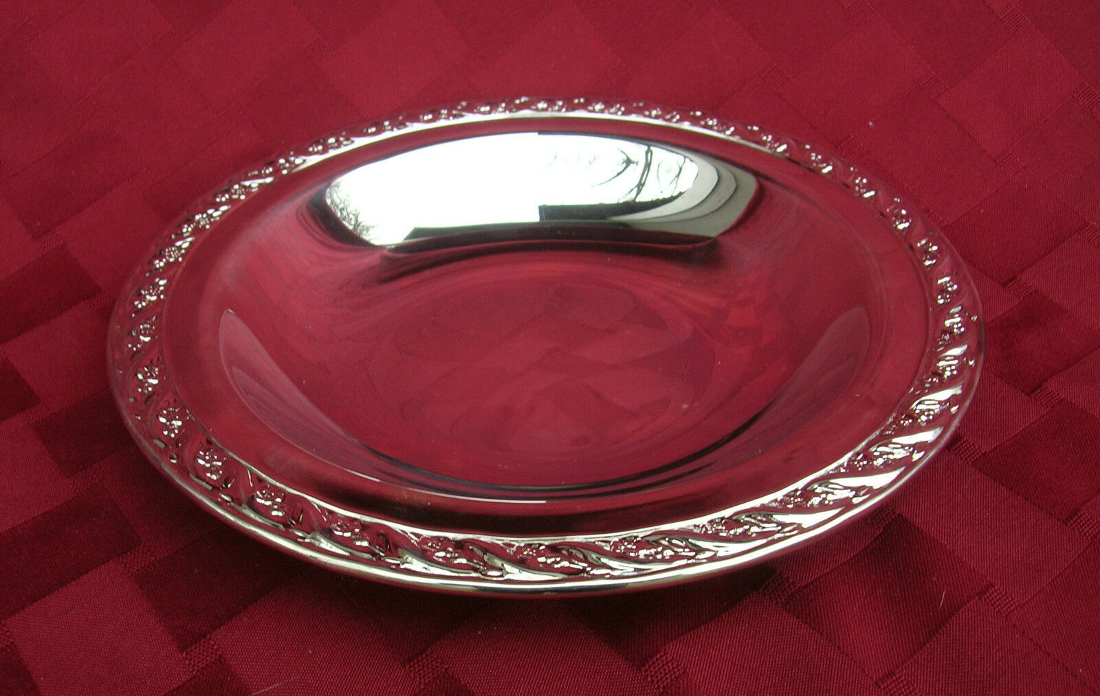 International Silver Silverplated 7-1/2&quot; Serving Tray Plate Bowl USA NIP - $12.86