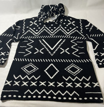 Vintage British Vogue USA Size M Black &amp; White Geometric Design Sweater w/Hood - £15.84 GBP