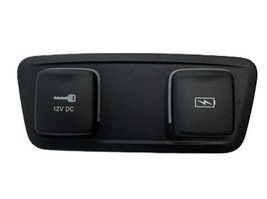 2021 Chrysler Pacifica Usb Dual Port Charger &amp; 12v Charger Complete W/ D... - $1,475.35 MXN