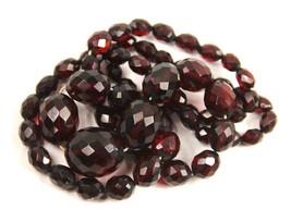 Vintage Jewelry Faceted Cherry Amber Bakelite Necklace 30&quot; 59.5 Grams - £365.47 GBP