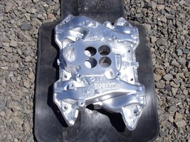 1968 1969 Dodge Superbee Intake Manifold OEM 2806301 383HP Dart Road Runner - $4,594.27 MXN