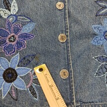 Draper’s & Damon’s RN#81492 Women’s PL Blue Embroidery Floral Cotton Denim Vest image 4