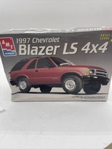 1997 Chevrolet Blazer LS 4x4 1:25 Scale (8981) Model Kit [AMT / ERTL] Open Box - $24.74