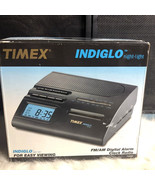 New Timex Indiglo Alarm Clock T422B Night Light AM/FM Radio Black Nights... - $532.31 MXN