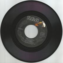Willie Nelson 45 rpm Pretty Paper b/w What a Merry Christmas This Could Be - £2.38 GBP