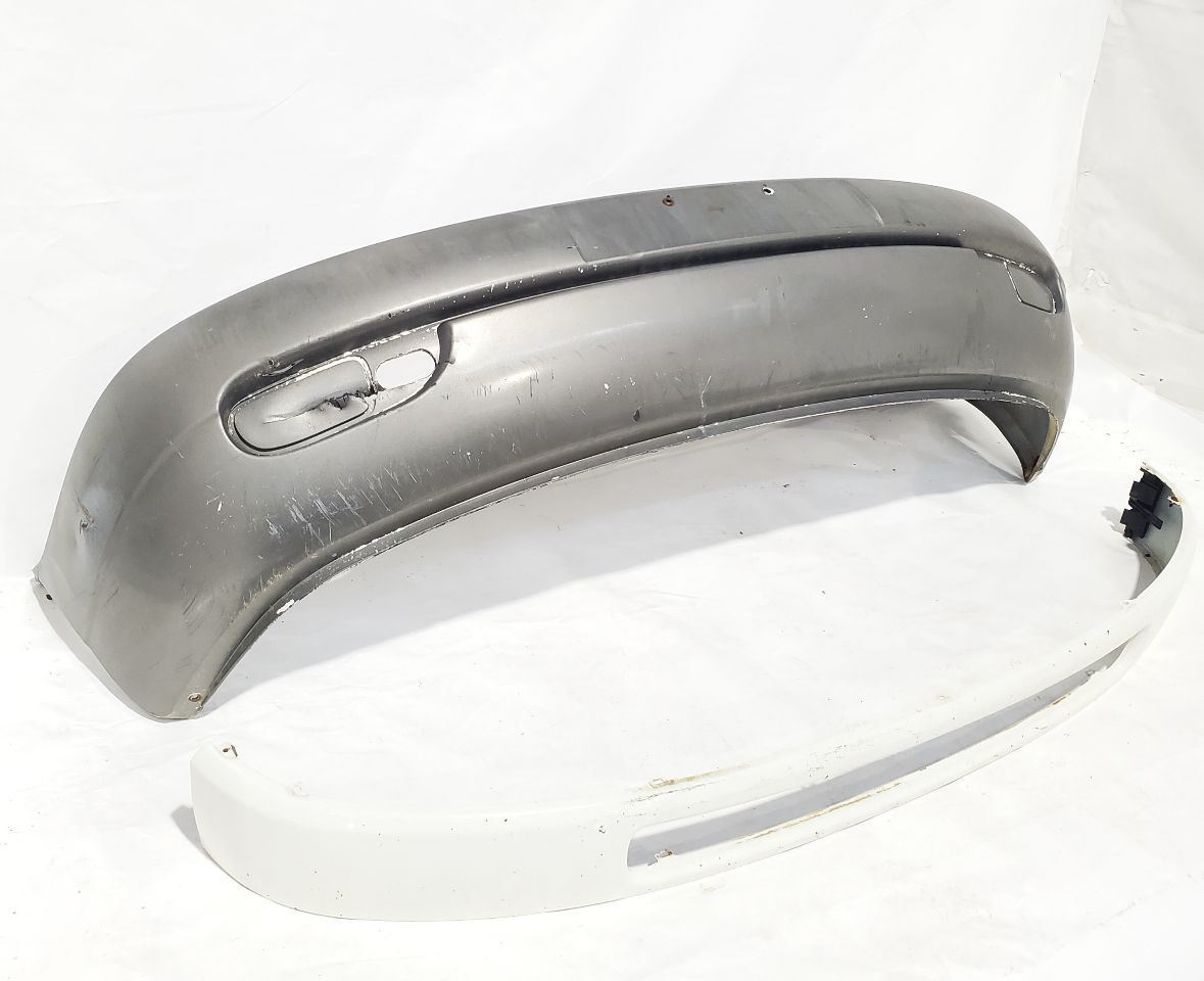 1997 1998 1999 2000 2001 2002 2003 Volkswagen Eurovan Rialta OEM Front Bumper  Item image 2