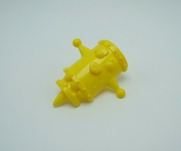 Tinkertoy Robot Face Plate Yellow Replacement Parts Plastic Tinker Toy Pieces - $5.19