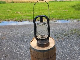 Vintage Dept of W &amp; P  Dietz Monarch Lantern  - $1,351.39 MXN