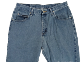 Vintage Wrangler Men&#39;s Size 35&quot;W x 30&quot;L Denim Blue Distressed Jeans 100% Cotton - £8.17 GBP