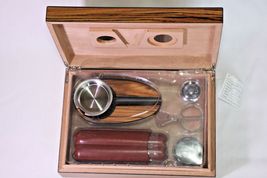 Fame Ford Wood Humidor with Cigar Gift Set 12.25" L x 8.75" W x 3.5" H image 2