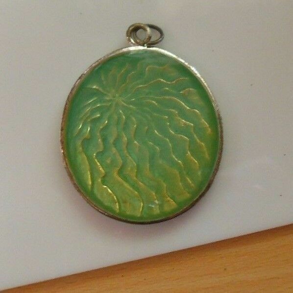 KC Signed Oval Green Glass/Silver Tone Pendant - $9.41