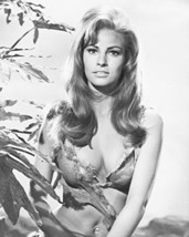 Raquel Welch In One Million Years B.C. 16X20 Canvas Giclee - £55.94 GBP