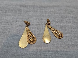 Vintage Gold Tone Double Teardrop Shape Drop Earrings, 1.25&#39;&#39; Length - £7.45 GBP