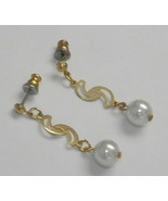 Vintage new old stock 70&#39;s gold tone faux pearl bead dangle earrings 1 3/8&quot; - £7.99 GBP