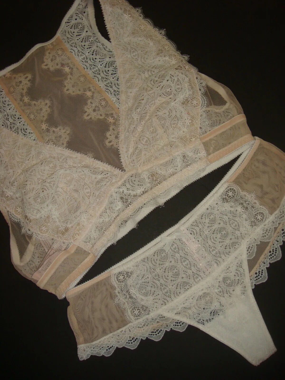 Victoria&#39;s Secret unlined L,XL BRALETTE top L Thong BEIGE white lace emb... - $59.39