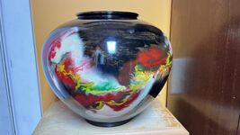 Hand Painted art pottery Vase 9.5&quot; black red green yellow poss Japan 20t... - $1,678.29 MXN