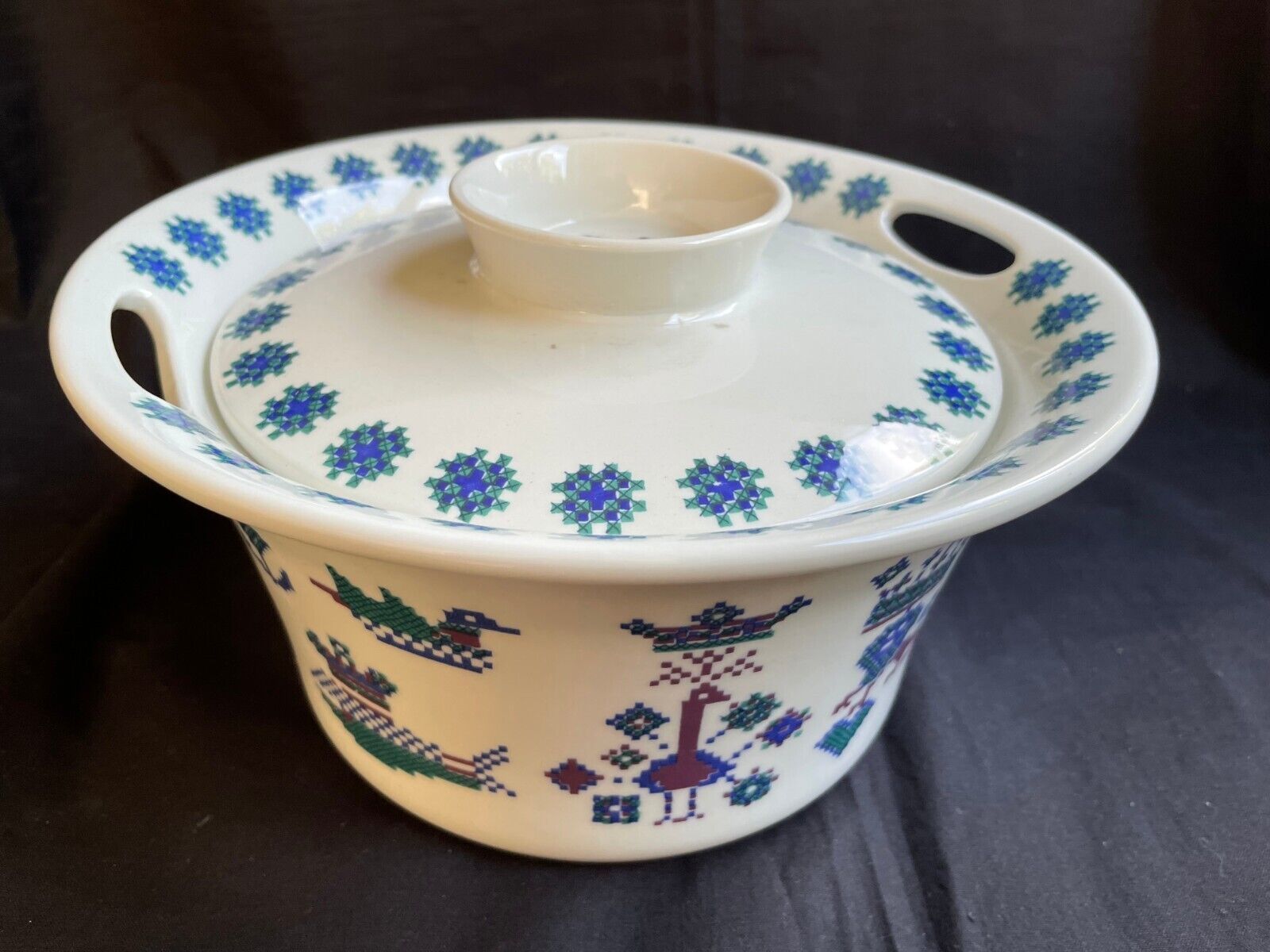 Figgjo Flint  large  casserole * MENU * Scandinavian design * Norway * 1... - $80.00