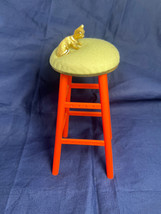 Vtg Kitty Cat On Orange Stool 40 Hole Earring Holder Pin Cushion Stand Display - £23.69 GBP
