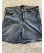 Women's Celebrity Pink Shorts Size 16 - €7,75 EUR Women's Celebrity Pink Shorts Size 16 - €7,75 EUR