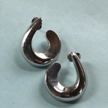 Vintage Avon Marked Silvertone Open Swirl Post Earrings for Pierced Ears – signe - £10.28 GBP