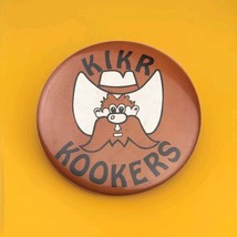 Kikr Kookers Pin Button Vintage Texas Bbq Cook Off Barbecue Texan Big Pinback - $14.34