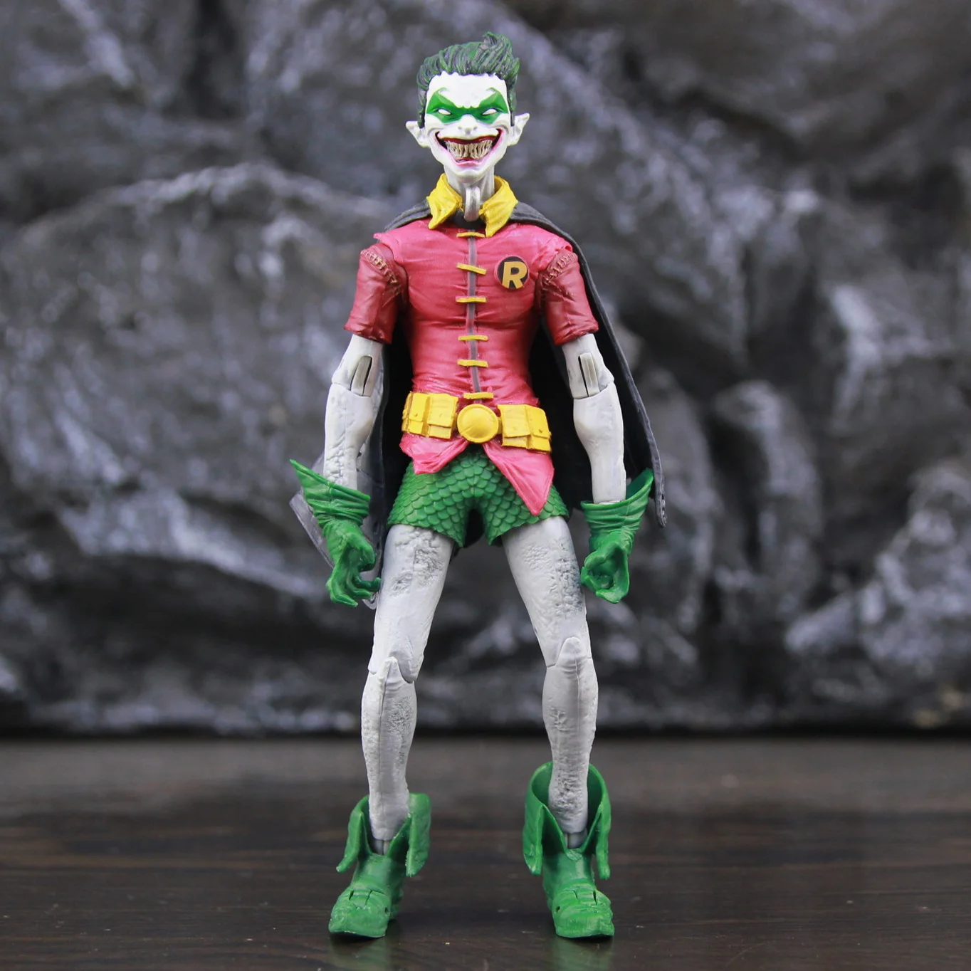 DCU Multiverse Robins Of Earth 22 7&quot; Scale Action Figure Toys From Dark Night - £42.07 GBP
