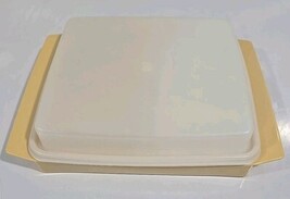 Tupperware Deviled Egg Keeper Carrier 4pc Tray &amp; Lid # 723-1 Gold VTG - $9.65