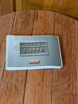 2002 GMC Sierra Owners Owner&#39;s Owner Glovebox Manual - $168.53 MXN