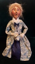 Byers Choice Colonial Williamsburg Woman With Teapot Caroler 2001 - £55.91 GBP