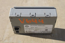 2003-2009 w211 MERCEDES E350 E320 E500 CENTRAL GATEWAY MODULE UNIT V644 image 4