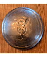 Original V8 Logo Ford Hubcap 1930s   [e-08] - $275.97 MXN