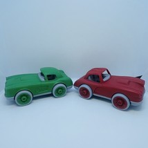 2 Greenbrier International Plastic Toy Cars 1-Green, 1-Red Great Shape - $272.07 MXN