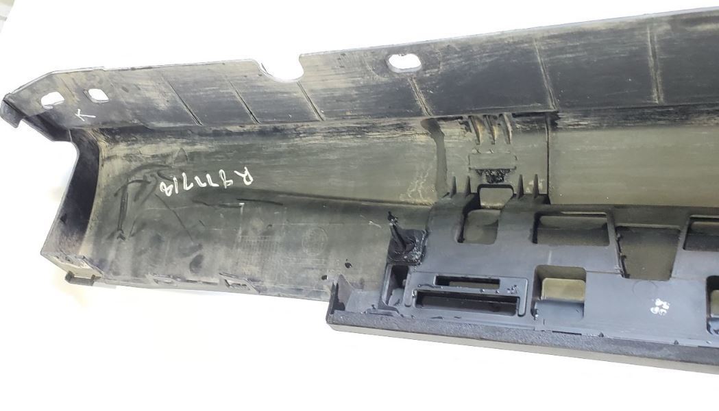 2018 2019 Alfa Romeo Stelvio OEM Left Rocker Panel Moulding  Item image 3