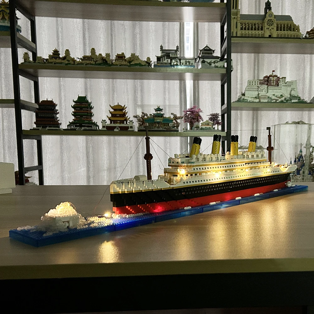 KNEW BUILT Big Titanic Cruise Iceberg Ship Model Mini Building Blocks Toys for - £58.36 GBP+