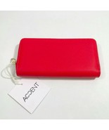Red Accent Zipper Close Wallet 7-3/4 x 4 x 1-1/4 inches - $369.71 MXN