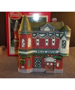 1995 DICKENS COLLECTIBLES TOWNE SERIES POLICE STATION CHRISTMAS PORCELAI... - €27,95 EUR