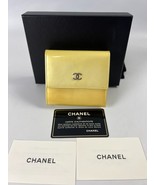 Chanel Vernis Yellow Compact Wallet - €300,42 EUR