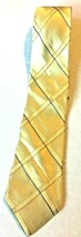 Beautiful Men’s Michael Kors Gold Large Checkered Silk Tie NWOT SKU 032-53 - $5.92